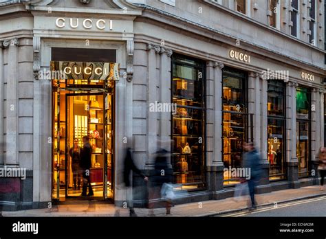 gucci london website.